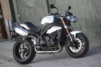 Motorrad kaufen Neufahrzeug TRIUMPH Speed Triple 1050 ABS (naked)