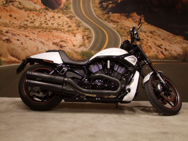  Motorrad kaufen HARLEY-DAVIDSON VRSCDX 1250 Night-Rod Special ABS Occasion 