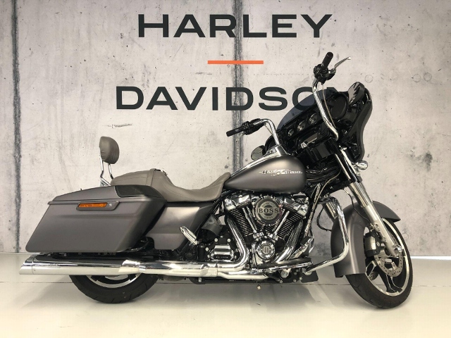  Motorrad kaufen HARLEY-DAVIDSON FLHXS 1745 Street Glide Special ABS  °Schletzi° Occasion 