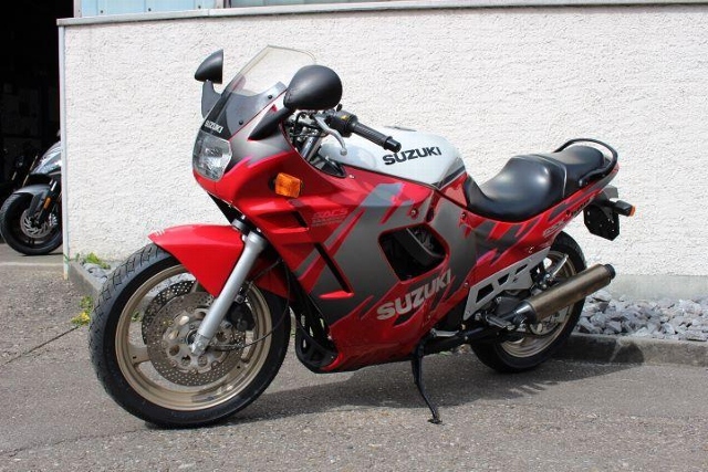  Motorrad kaufen SUZUKI GSX 600 F Occasion 
