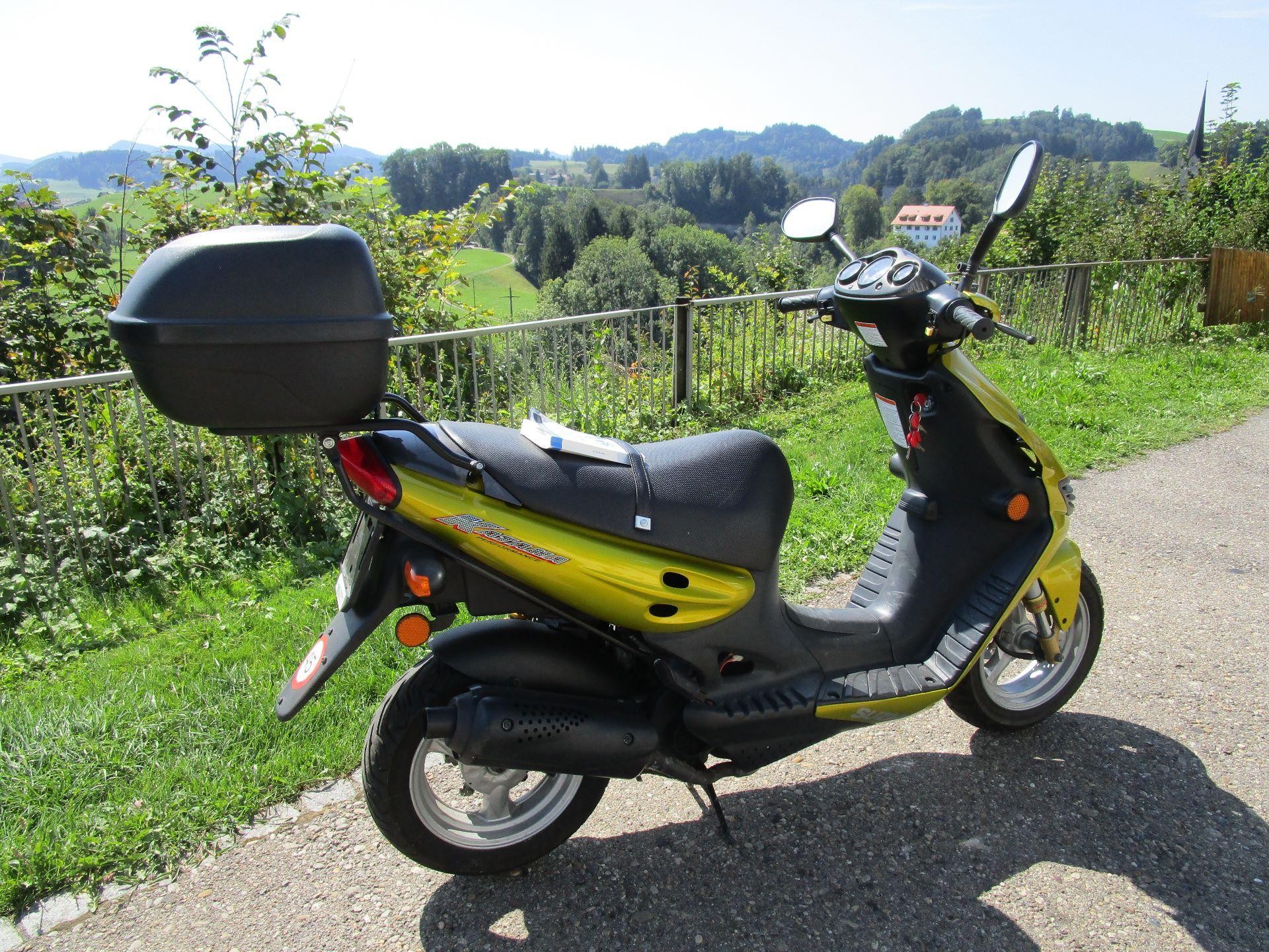 Motorrad Occasion kaufen SUZUKI AY 50 Katana (45km/h