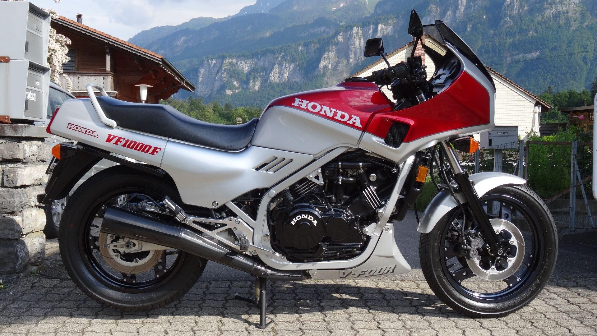 Honda VF 1000 F2 1 000 cm³ 1985 - Espoo - Motorcycle 