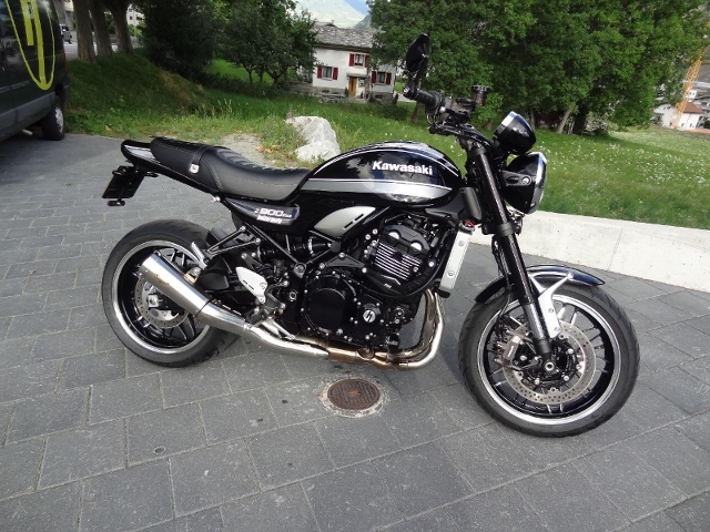  Motorrad kaufen KAWASAKI Z 900 RS Vorführmodell