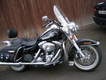 Motorrad Mieten & Roller Mieten HARLEY-DAVIDSON FLHRC 1584 Road King Classic ABS (Touring)