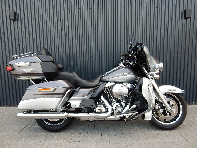  Motorrad kaufen HARLEY-DAVIDSON FLHTK 1690 Electra Glide Ultra Limited ABS Occasion
