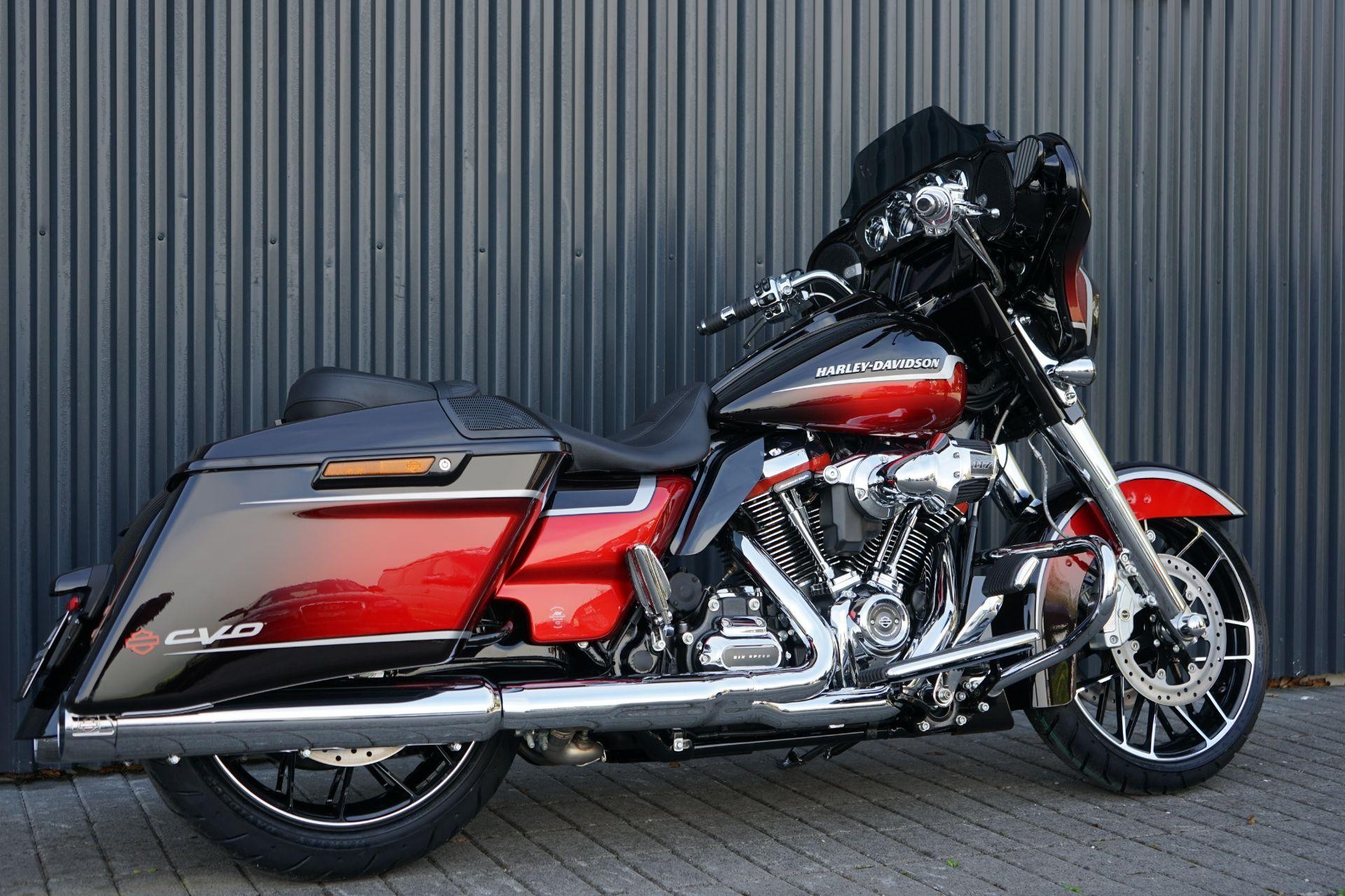 Moto Veicoli nuovi acquistare HARLEY-DAVIDSON FLHXSE 1923 CVO Street Glide  117 Arni Harley-Davidson Hessigkofen ID: 5053024 Zeile: 2070