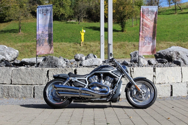  Motorrad kaufen HARLEY-DAVIDSON VRSCAWA 1250 V-Rod ABS Occasion