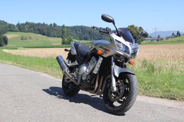  Motorrad kaufen YAMAHA FZS 1000 Fazer Occasion 