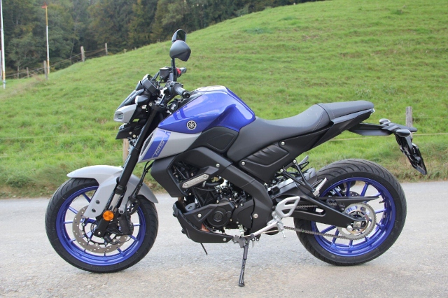  Motorrad kaufen YAMAHA MT 125 mit Leovince Komplett-Auspuffanlage Neufahrzeug 