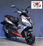 Motorrad kaufen Occasion APRILIA SR 50 R (roller)