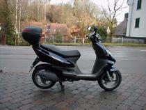 Motorrad kaufen Occasion DERBI Boulevard 125 (roller)