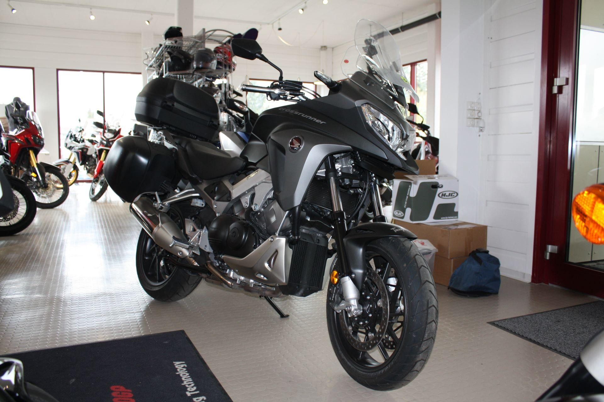Motorrad Occasion Kaufen Honda Vfr 800 X Crossrunner Abs Mit
