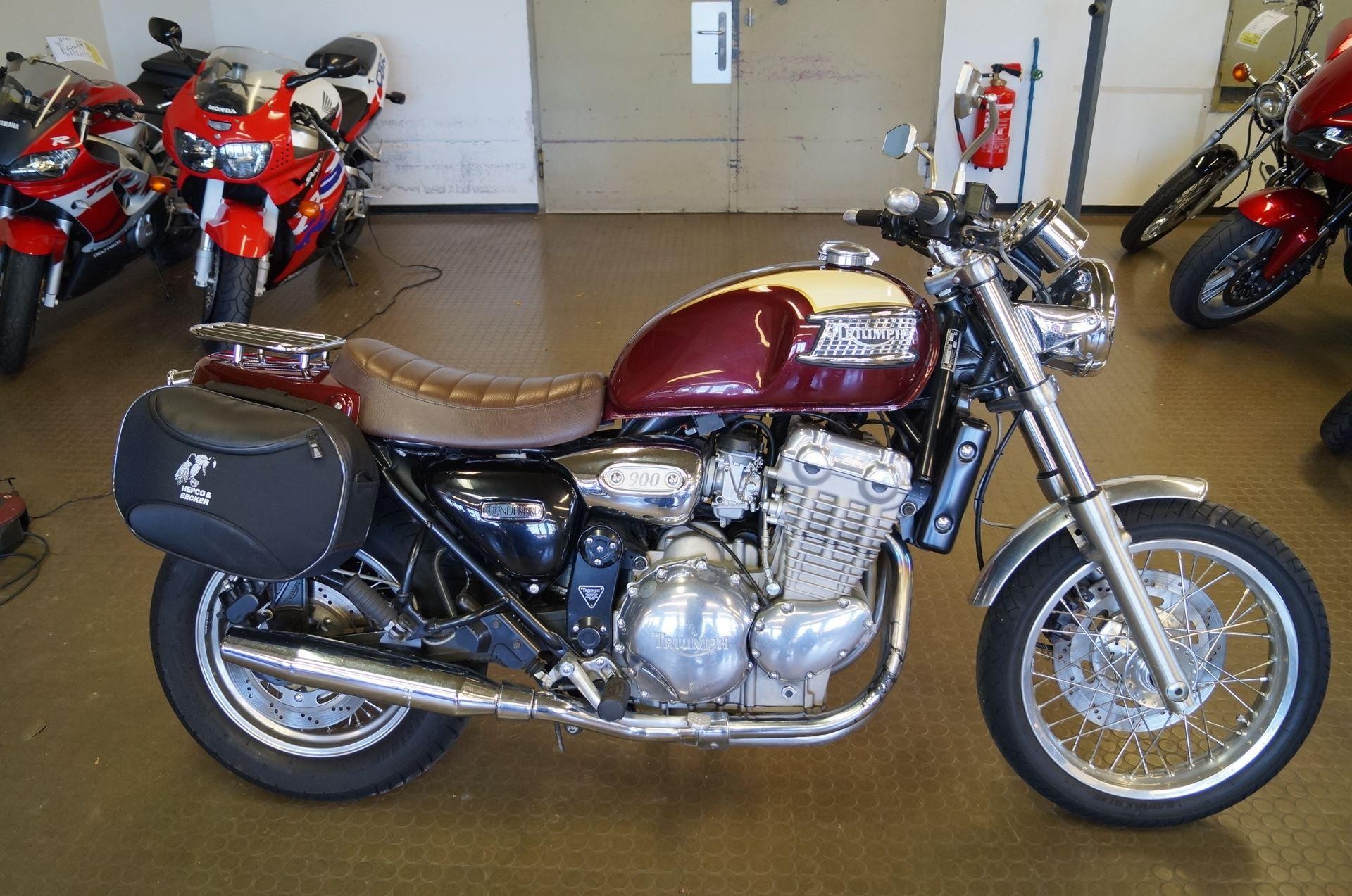 Triumph Motorrad Thunderbird 900 motorrad occasion kaufen triumph thunderbird 900 scherrer Triumph Motorrad Thunderbird 900 motorrad occasion kaufen triumph thunderbird 900 scherrer