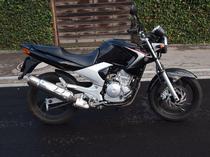 Louer moto YAMAHA YBR 250 (Touring)