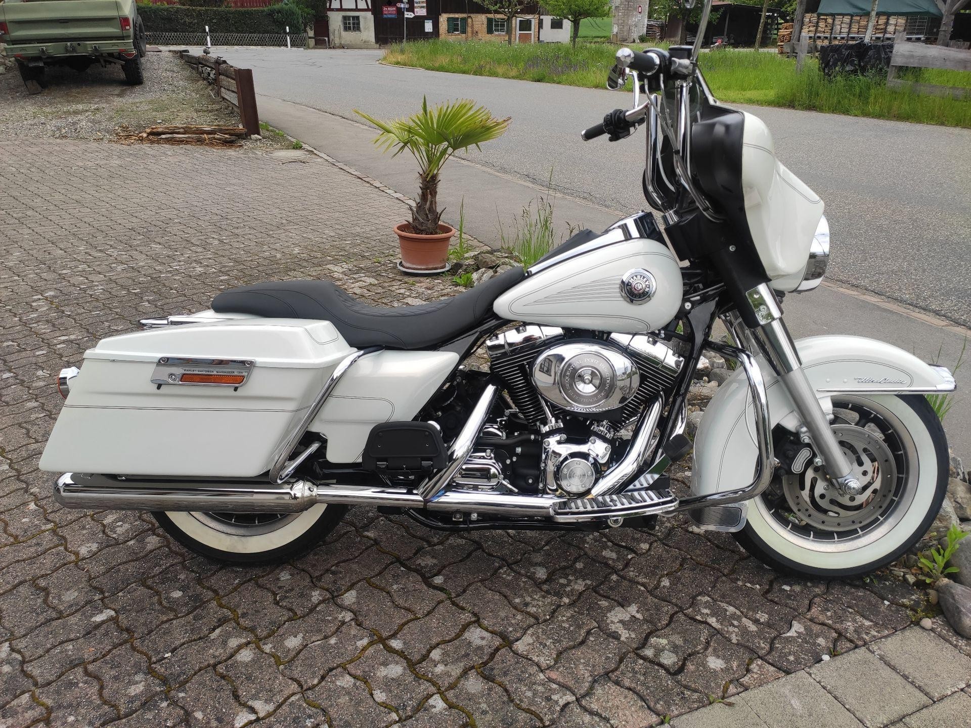 Motorrad Occasion Kaufen Harley Davidson Flhtcui 1450 Electra Glide Ultra Classic Svencycles Gmbh Waltalingen