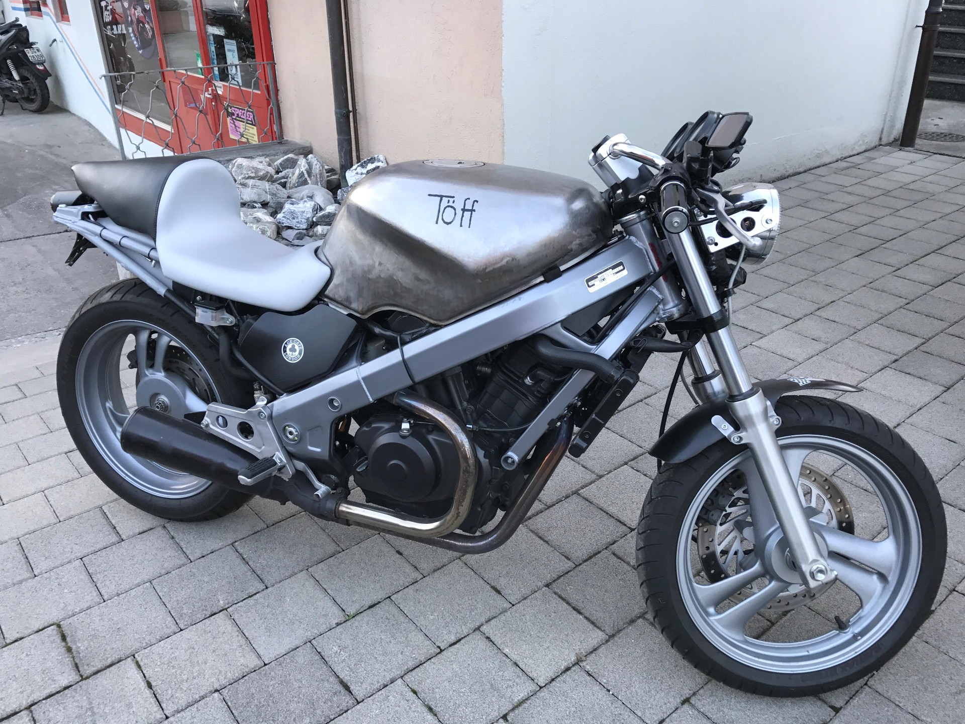 Buy motorbike Preowned HONDA NTV 650 Revere CafeRacer