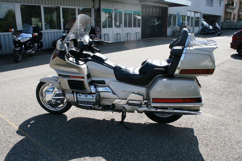 Honda gl1500. Honda Gold Wing 1500. Honda gl1500 Gold Wing. Honda Gold Wing 1500 se. Honda Goldwing 1995.