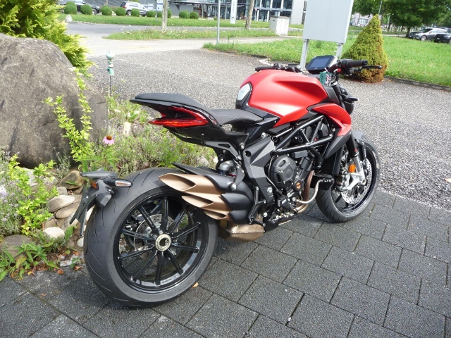  Motorrad kaufen MV AGUSTA Brutale 800 Dragster Rosso Neufahrzeug