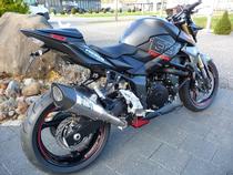 Motorrad kaufen Neufahrzeug SUZUKI GSR 750 A (naked)