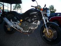 Motorrad kaufen Occasion DUCATI 900 Monster (naked)
