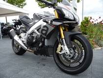 Motorrad kaufen Neufahrzeug APRILIA Tuono V4 1100 Factory ABS (naked)