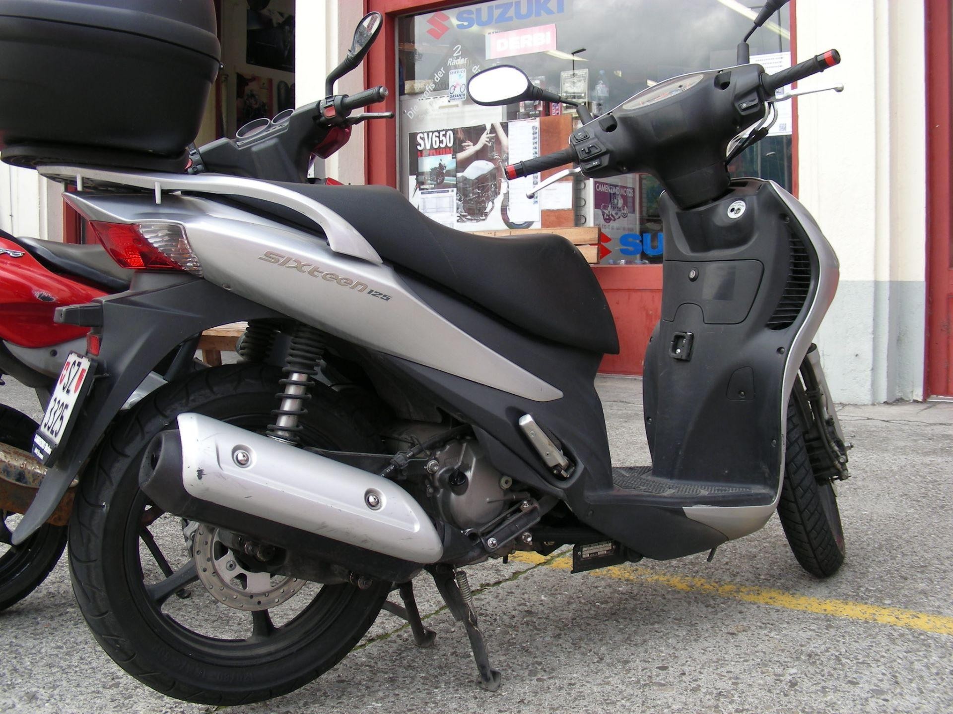 2011 Suzuki UX 125 Sixteen